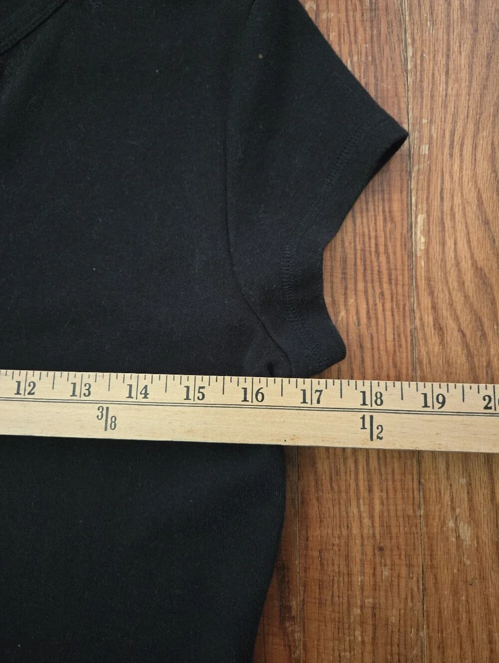 Y2K Express Jeans Black Top Size L (runs small) Criss Cross V-Neck Cap Sleeves